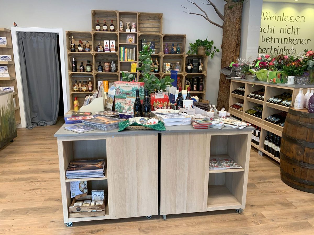 Eröffnung der Buchhandlung Blattwerk & UweLo