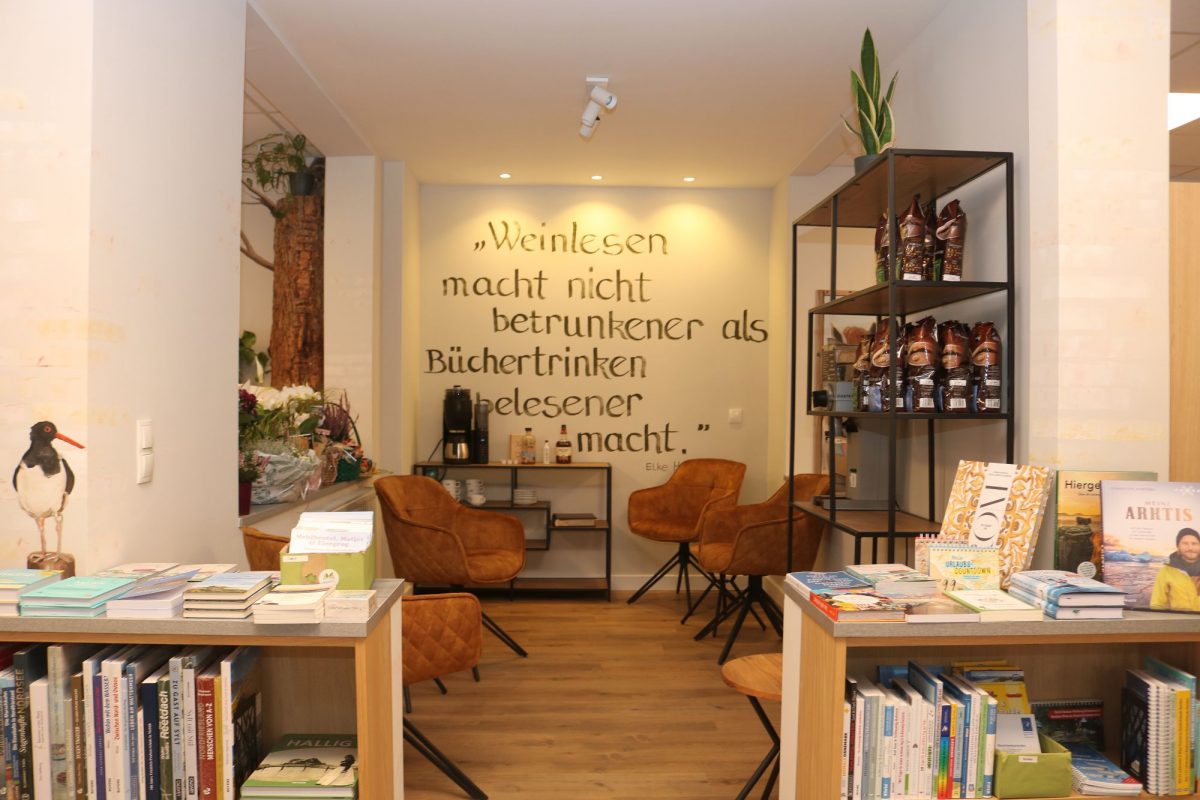 Eröffnung der Buchhandlung Blattwerk & UweLo